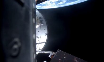 La tripulación de Artemis II completa sus primeras  horas en órbita