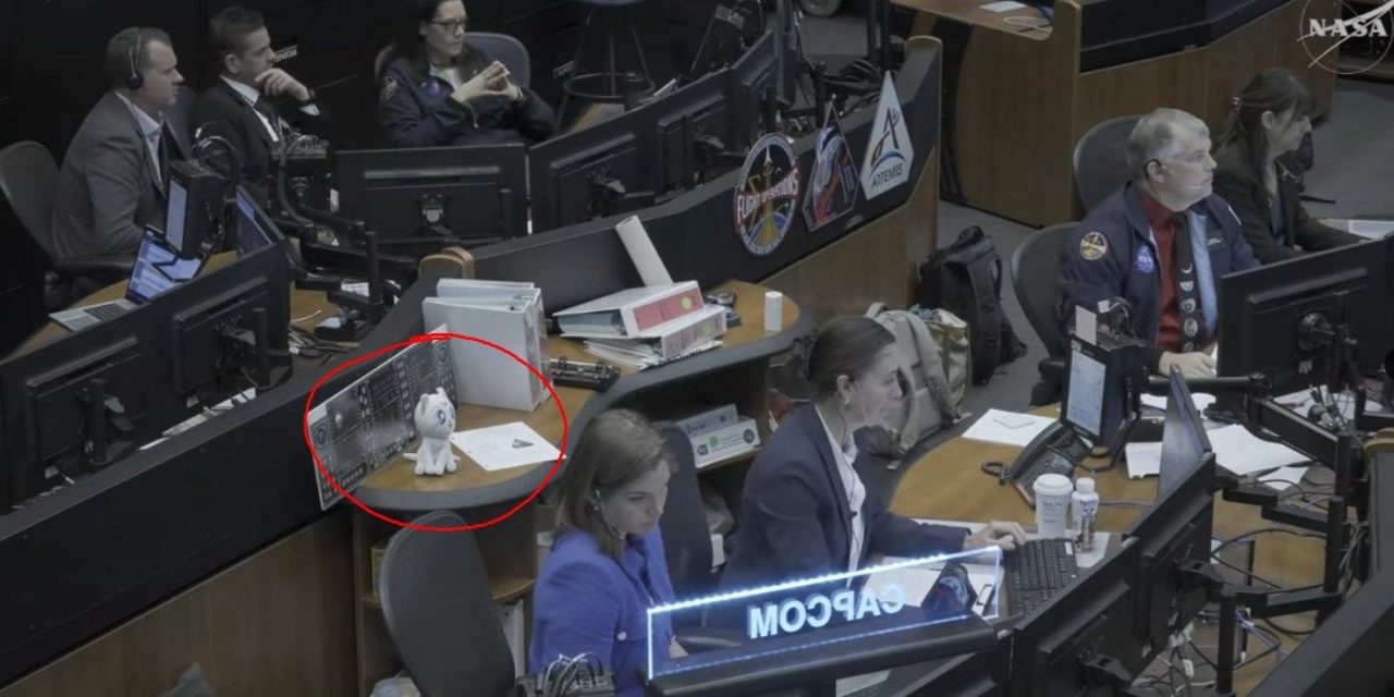Peluche de Artemis de Sailor Moon es ’parte del equipo’ en la misión Artemis II de la NASA