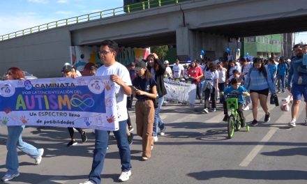 Asisten cientos de personas a la Ruta Recreativa de este domingo