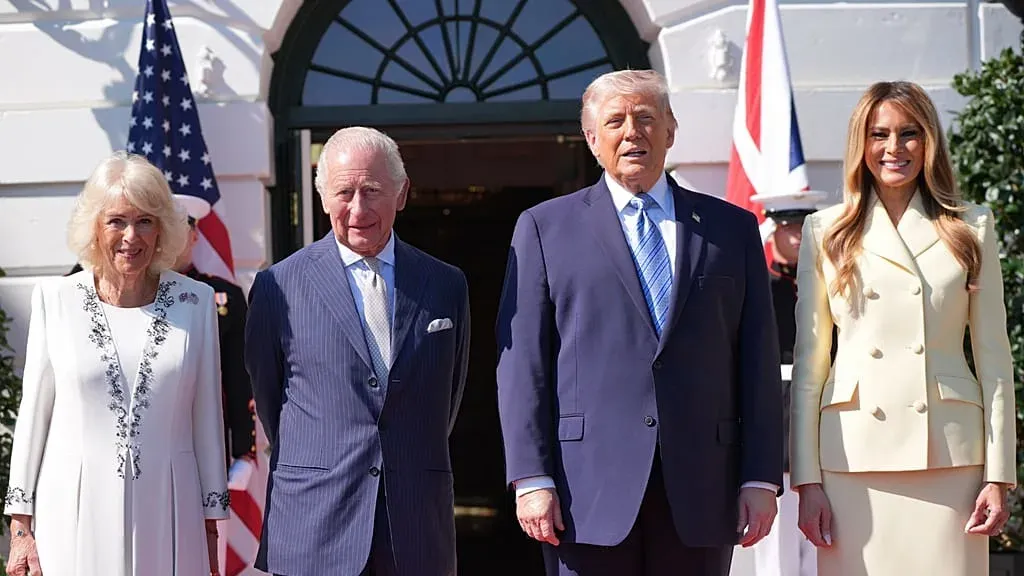 ¿Son primos lejanos? Trump reacciona a su parentesco con el rey Carlos III