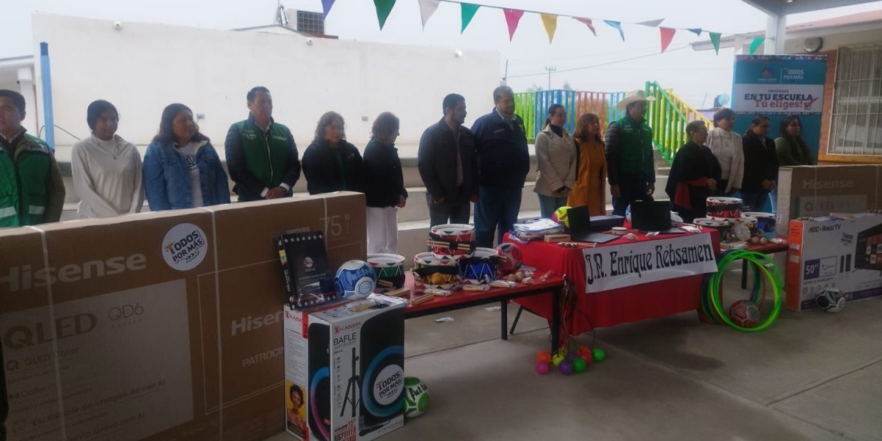 En Ramos fortalecen la educación
