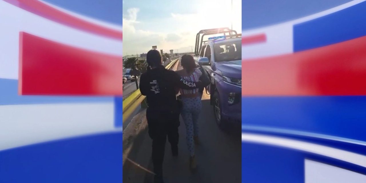 Evitan tragedia: joven intenta lanzarse de puente en Mirasierra