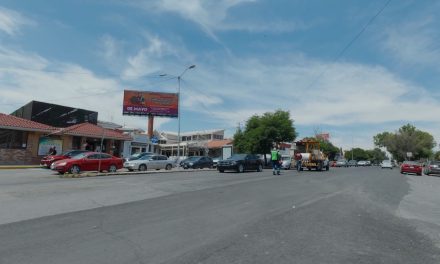 Fortalece Javier Díaz seguridad vial en Avenida Universidad con señalización renovada