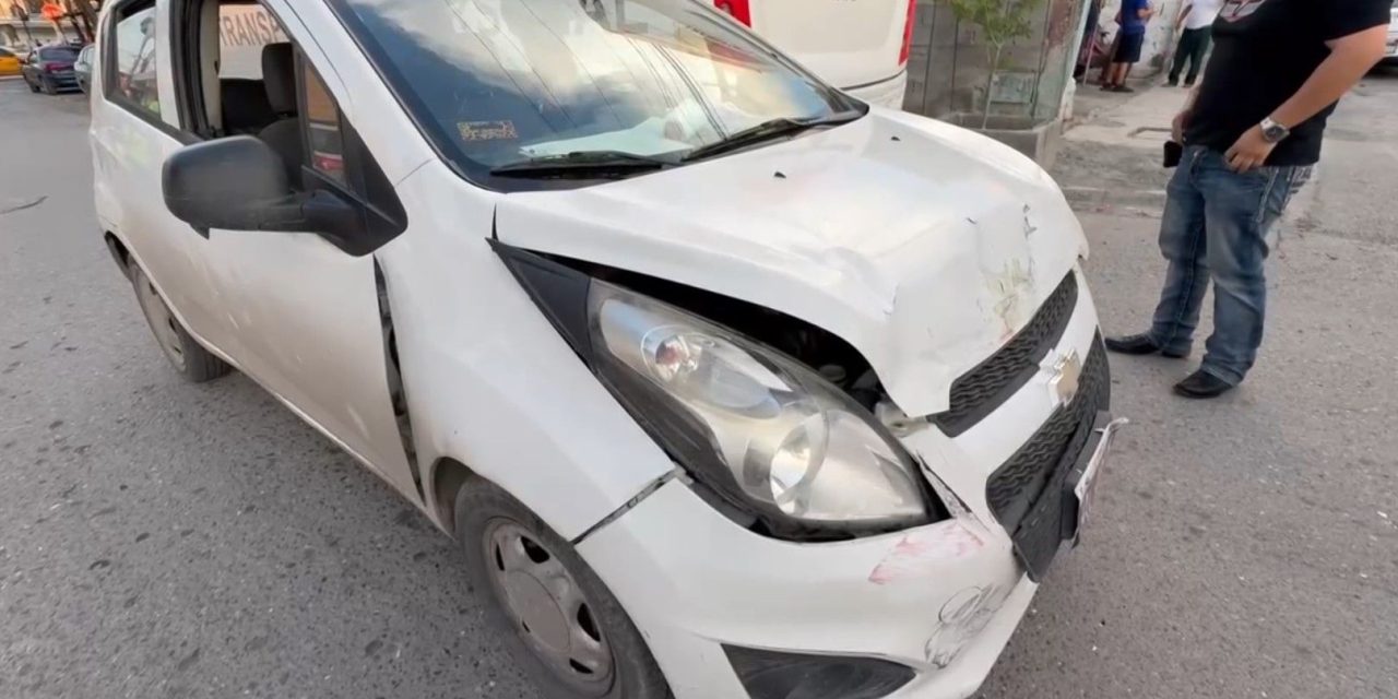 Ignora señal de alto y provoca choque en la colonia Ignacio Zaragoza