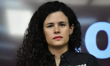 Luisa María Alcalde renuncia a la dirigencia nacional de Morena