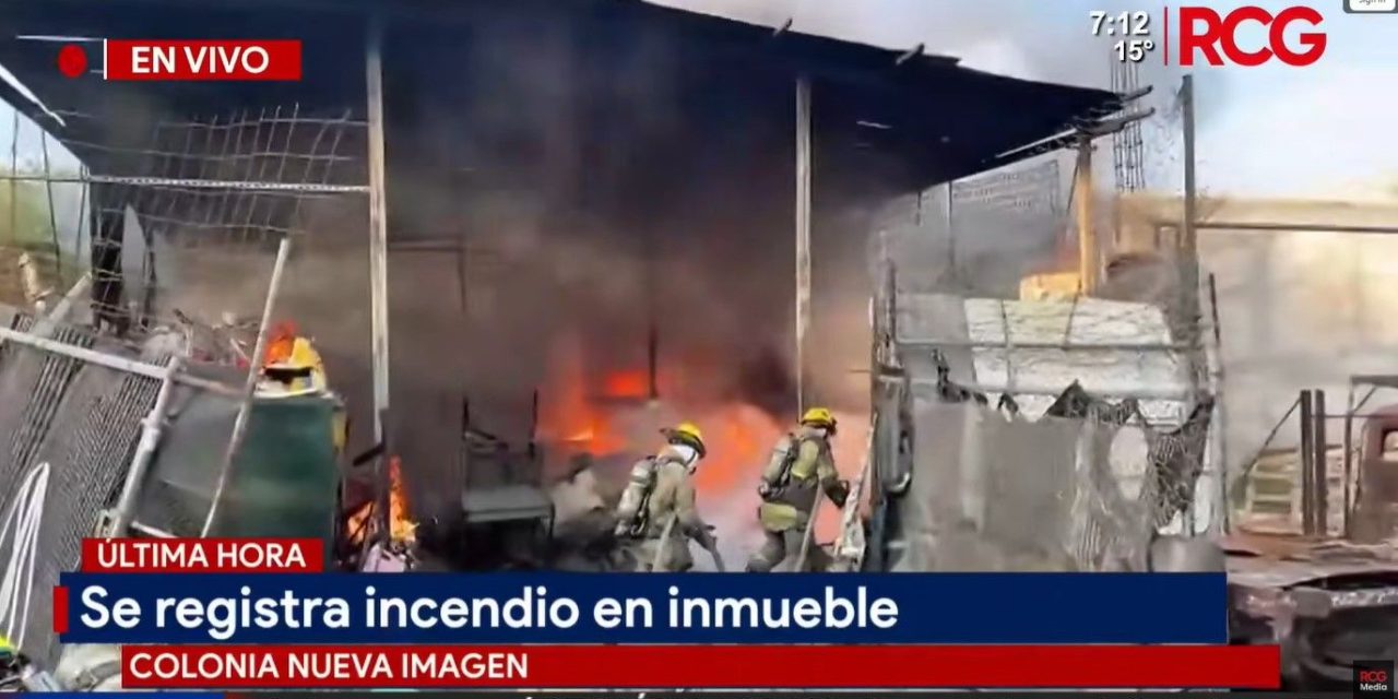 Saltillo: Despierta la colonia Nueva Imagen con incendio en recicladora