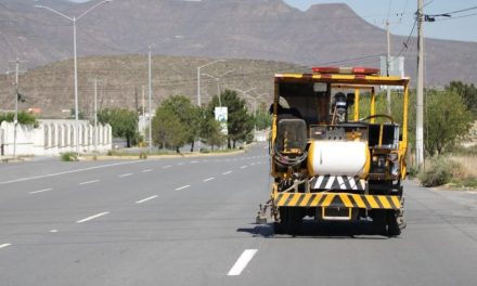 Incrementa Javier Díaz seguridad vial en el bulevar Emilio Arizpe de la Maza