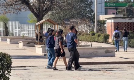 Invita UAdeC a Maratón de Lectura en Voz Alta este jueves 23 de abril
