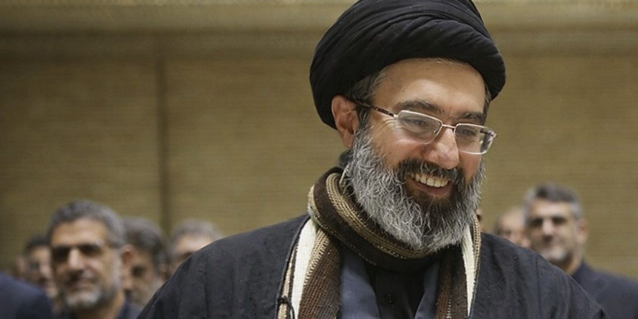 Ayatola proclama una nueva era de dominio en el Golfo Pérsico tras ‘derrota vergonzosa’ de Estados Unidos