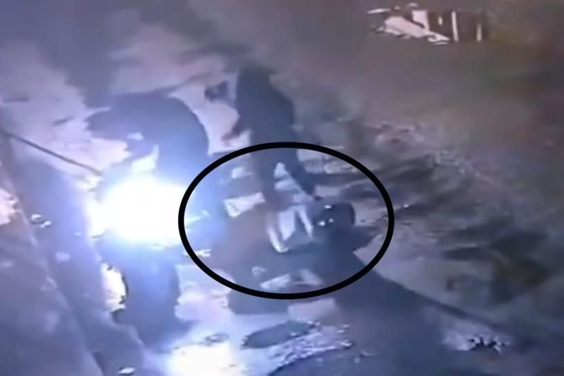 Video: Captan en video el abandono de un cuerpo en Naucalpan
