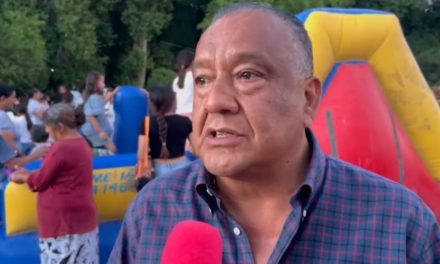 Reparte la UNTA por todo el estado juguetes, dulces y refrigerios