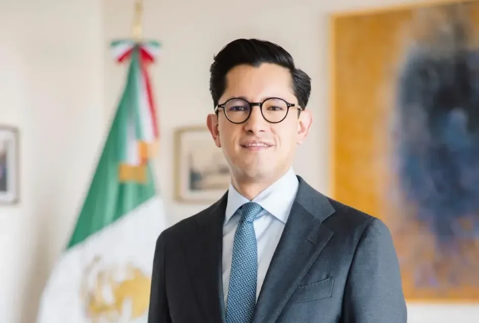 Senado ratifica a Roberto Velasco como canciller de México