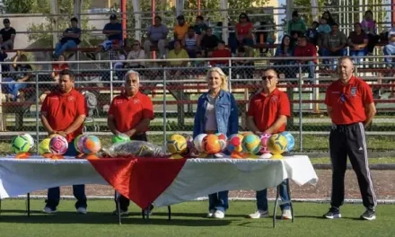 Alcaldesa de Múzquiz inaugura el Torneo Primaveral de Futbol 7