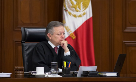 Zaldívar aclara que Rocha no conserva inmunidad tras solicitar licencia