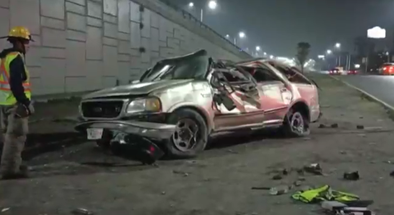 Muere conductor tras caer de puente vehicular en Saltillo