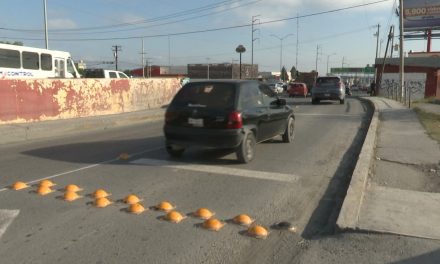 Las boyas afectan el tráfico en vialidad en Saltillo