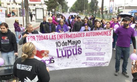 Saltillo: Caminan juntos por pacientes con enfermedades autoinmunes