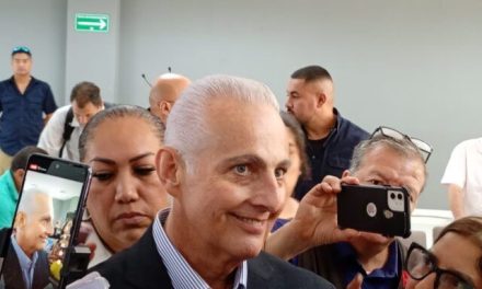 Román Cepeda destaca llegada de Click Technology y anuncia más inversiones para Torreón