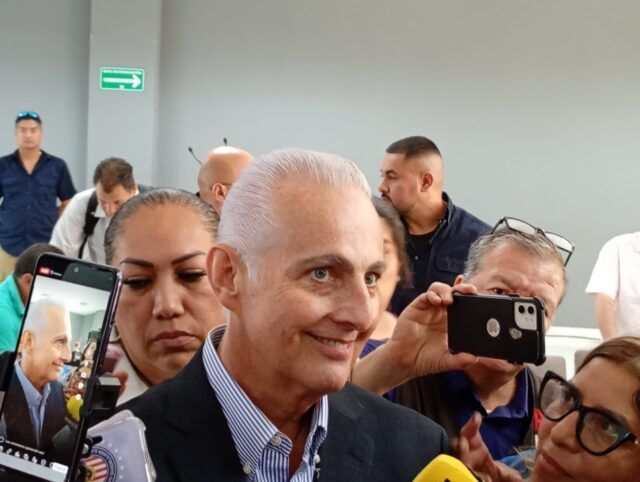 Román Cepeda destaca llegada de Click Technology y anuncia más inversiones para Torreón