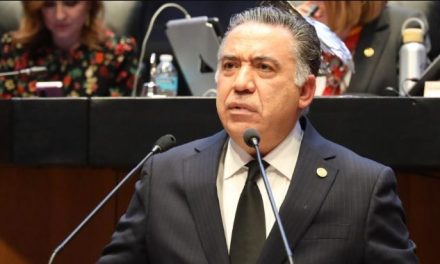Enrique Inzunza pide licencia al Senado tras acusaciones y solicitud de extradición