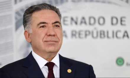 Comparece Enrique Inzunza ante la FGR por señalamientos de EU sobre narcotráfico