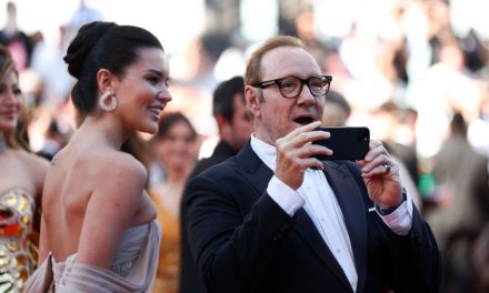 Kevin Spacey reaparece en Cannes tras años de polémica y procesos legales