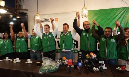 Liderazgos de Morena rompen con su partido y se suman a Hugo Dávila