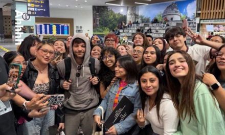 Locura en el aeropuerto: Louis Tomlinson ya está en México para el Tecate Emblema