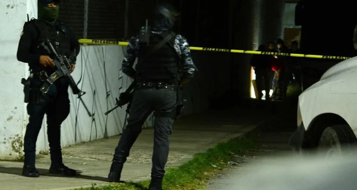 Grupo armado asesina a 10 integrantes de una familia en Puebla