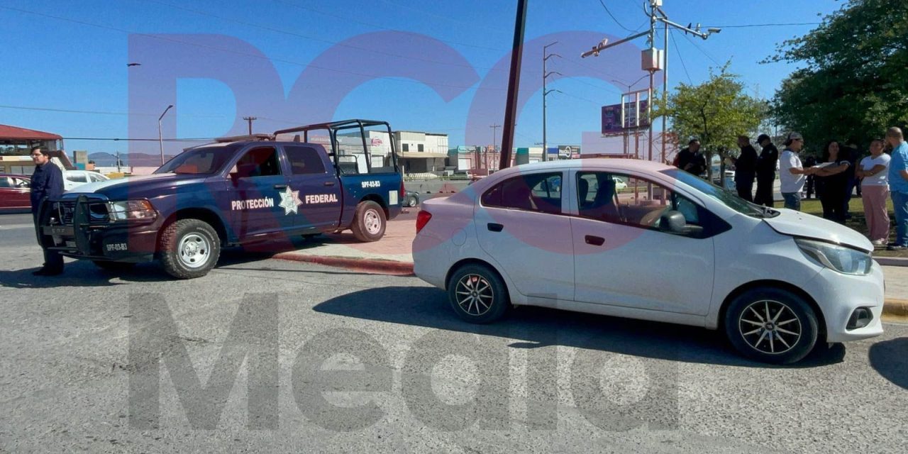 Patrulla ocasiona accidente en Saltillo