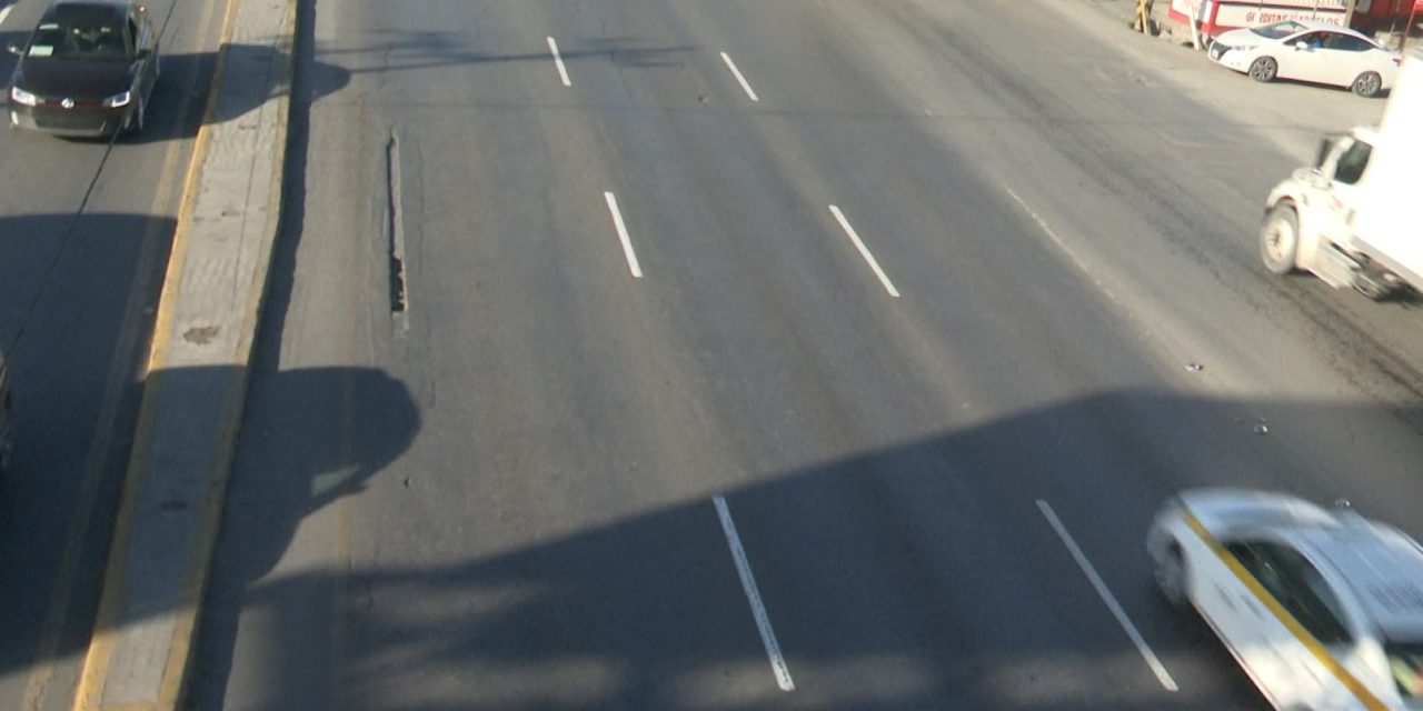 Saltillo: Pintaron las rayas blancas en el periférico LEA