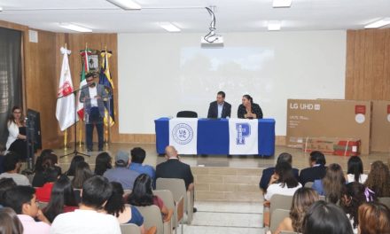 Presenta avances y logros el director de la Facultad de Piscología UAdeC