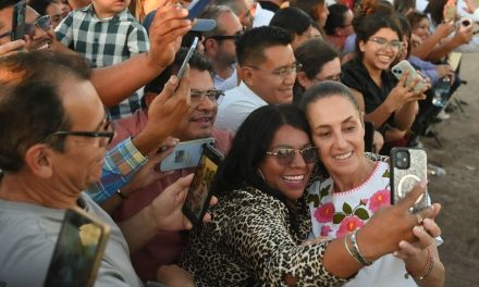Presidenta Sheinbaum celebra a las madres de todo México