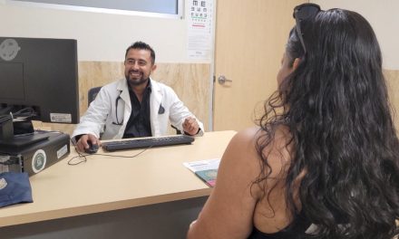 Reconoce IMSS labor de médicos familiares
