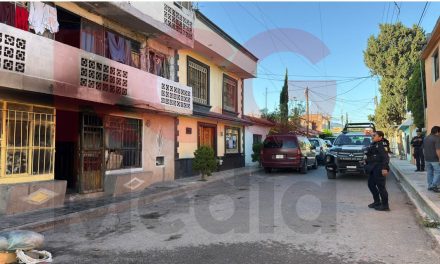 Rescatan a cuatro personas de un edificio que se incendió en la Bellavista, incluido ‘Satanás’