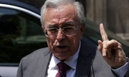 Localizan paradero de Rocha Moya pero la FGR todavía no lo cita a declarar