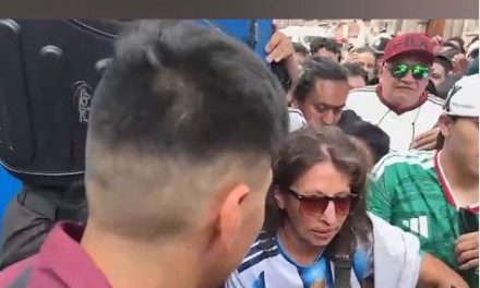 Portazo y caos en el Centro Histórico: Cientos de aficionados protestan tras quedar fuera del Fan Fest del Zócalo