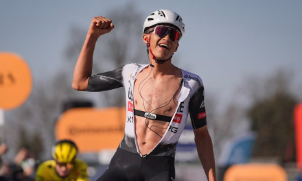 Isaac del Toro arrasa en el Grand Colombier y gana la etapa 7