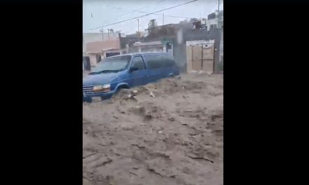 Basura en arroyos ocasionan inundación al sur de Saltillo, informa Protección Civil