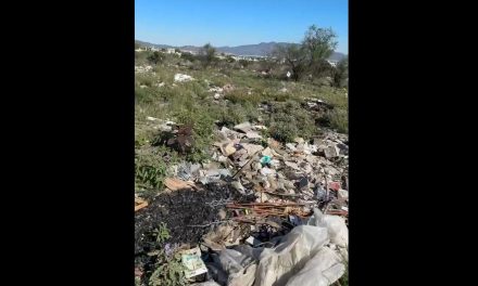 Baldío se convierte en tiradero clandestino en Saltillo