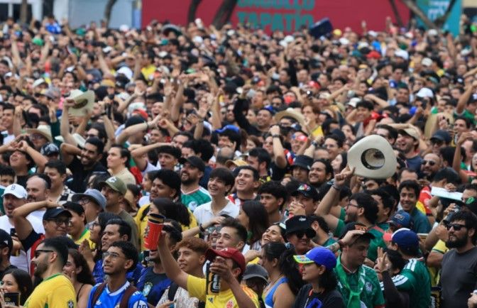 Se arma trifulca en el Fan Fest Guadalajara; además fallan pantallas gigantes