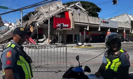 Así fue el terremoto de magnitud 7.8 que sacudió filipinas y dejó al menos 32 muertos