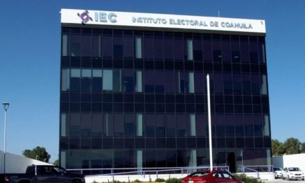 IEC entrega constancias a nuevos diputados plurinominales
