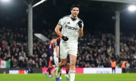 Fulham anuncia la salida de Raúl Jiménez… ¿regresa a México?