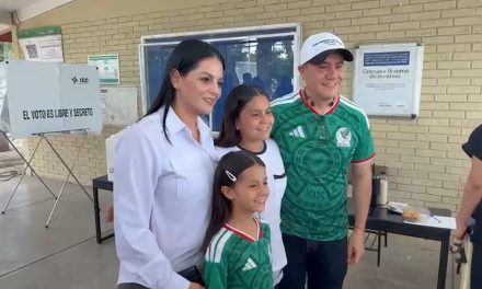 Recibió Luz Elena su constancia; es diputada electa