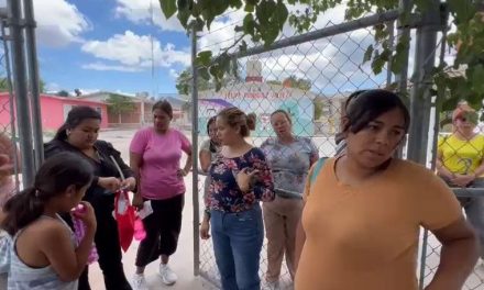 Madres de familia denuncian a una quinta en Saltillo por incumplimiento de contrato