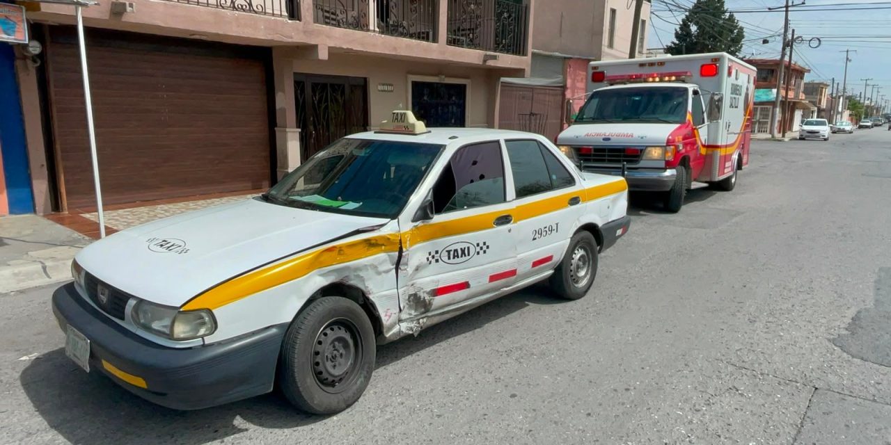 Taxista ocasiona accidente en la 26 de marzo