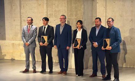 Entregan premio de vinculación 2026