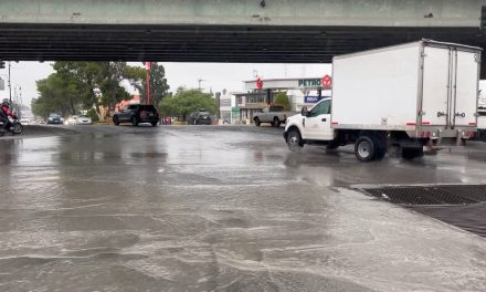 Intensifican labores de limpieza en arroyos y canales pluviales de Ramos Arizpe