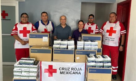 Donan 20 mil pares de guantes a la Cruz Roja de Acuña